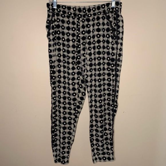 Anthropologie Hei Hei Goh Black Printed Tapered Pants Women’s Size Small - Picture 4 of 13